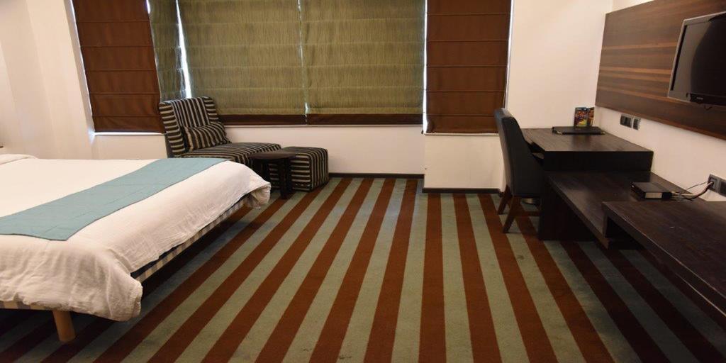 The Madison Hotel New Delhi Exterior foto