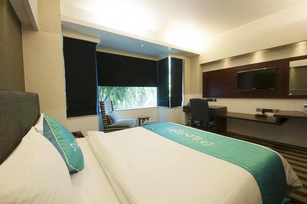 The Madison Hotel New Delhi Exterior foto